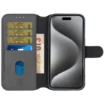 IPhone 16 Plånboksfodral Magnet Rvelon - Svart är ett svart plånboksfodral med magnetiskt lock, med plats för fyra kort och kontanter på vänster sida och plats för din smartphone på höger sida.