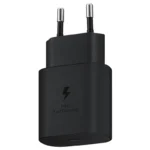 Samsung USB-C Väggladdare 25W PD 3.0 - Svart är en svart väggladdare med två runda stift och "Super Fast Charging" under en blixtsymbol på framsidan.