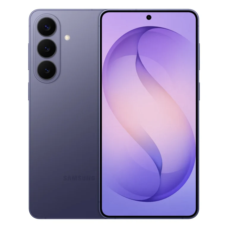 En Samsung S26 5G i Cobalt Violet (128 GB, Helt Ny) visas fram och bak; baksidan har tre vertikalt staplade kameror, medan framsidan visar en lila abstrakt tapet med en centrerad hålslagskamera.